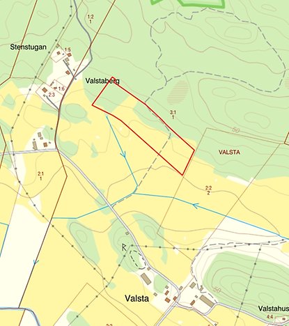 Bilden visar planområdet som utgör en cirka 4 hektar stor del av fastigheten Valsta 3:1. Området ligger direkt väster om fastigheten Valsta 2:2.